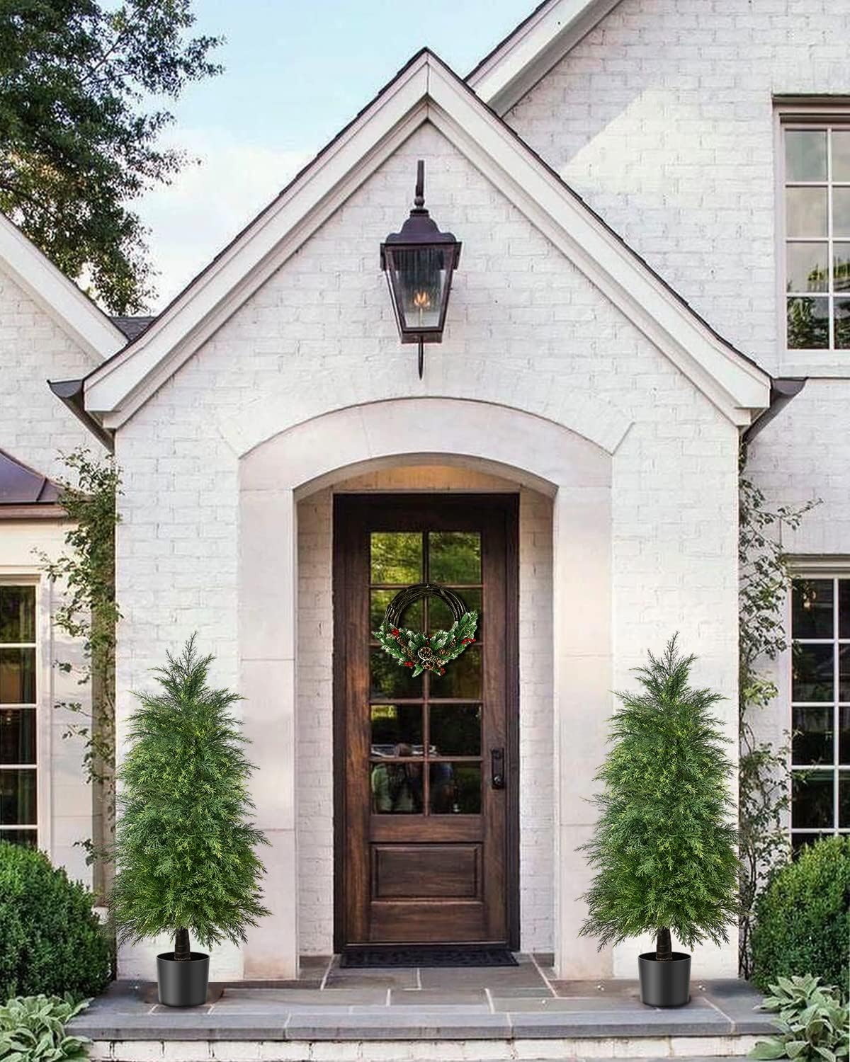 YEMMEN 2 Pack 4ft Artificial Cedar Topiary Trees, Outdoor Artificial Plants for Front Porch Décor, Artificial Shrubs Fake Plants Uv Rated Potted Plants for Outdoor, Indoor, Front Door, Office